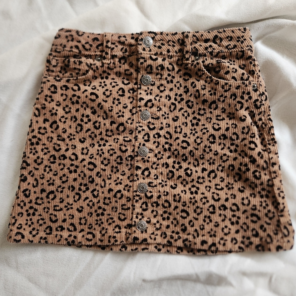 Cat & Jack Girls Leopard Corduroy Skirt L (10/12) Button Front Fall Outfit
